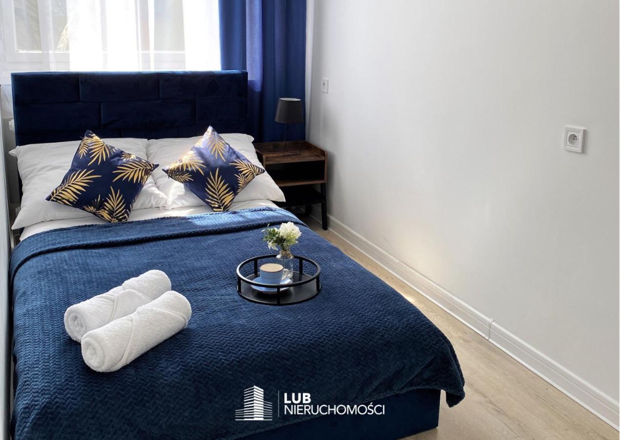 Apartament Midnight Blue ミエレツ エクステリア 写真